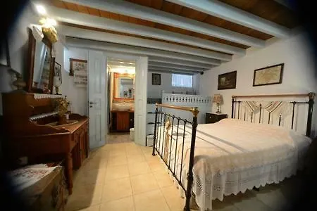 Apartamento Old Traditional House Mandrákion